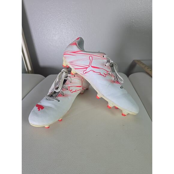 Puma Attacanto FG/AG Jr. Soccer Cleats White Fire Orchid Youth Size 3.5 - Picture 1 of 6